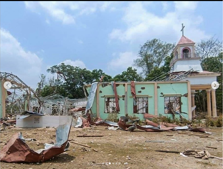 緬甸克倫州杜普拉雅區的一座美麗教堂今年4月受到緬軍轟炸。（圖／翻攝自IG@ Free Burma Rangers）